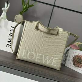 Picture of Loewe Handbags _SKUfw242008371fw